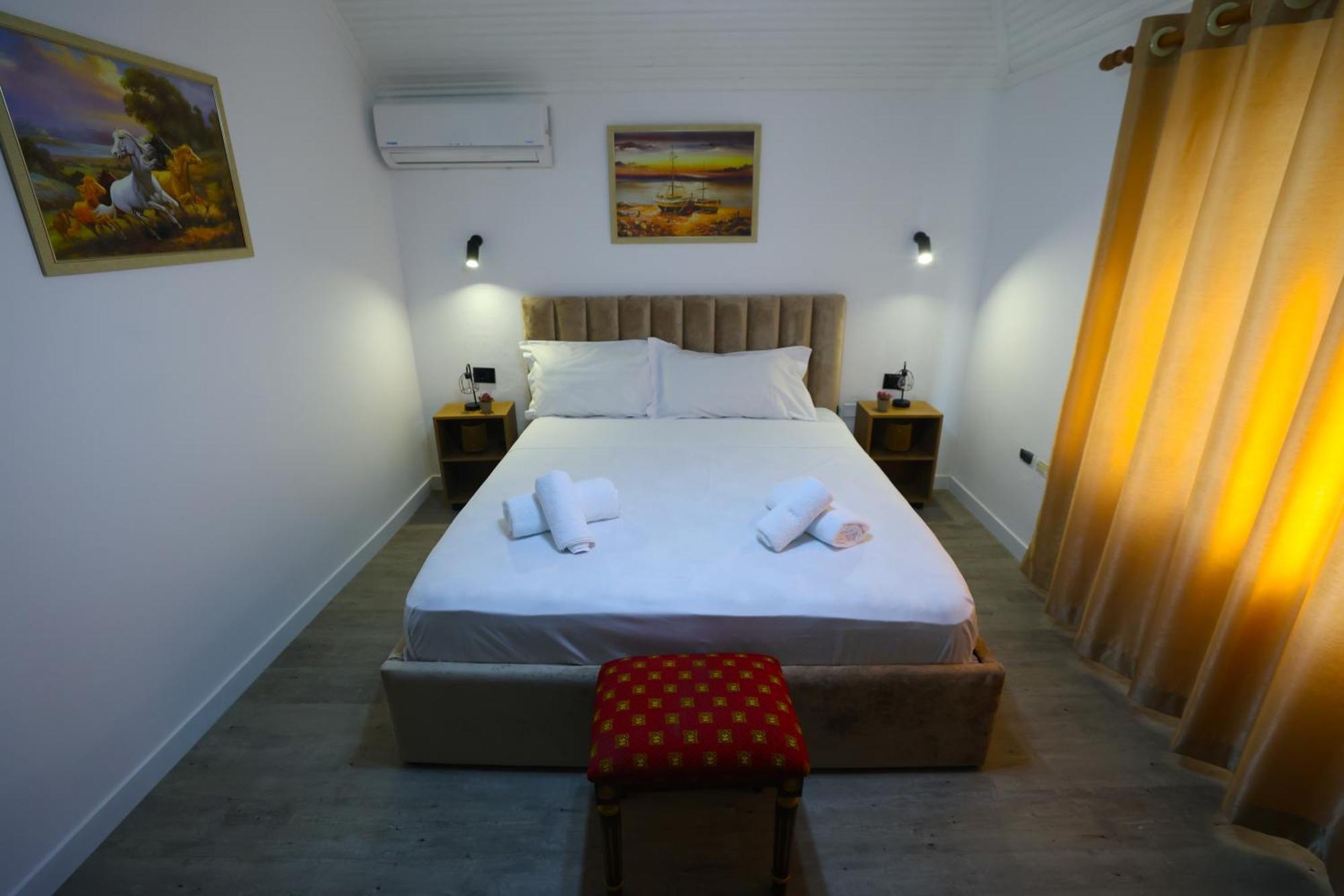 Vila Alizee Hotel Tirana Exterior photo