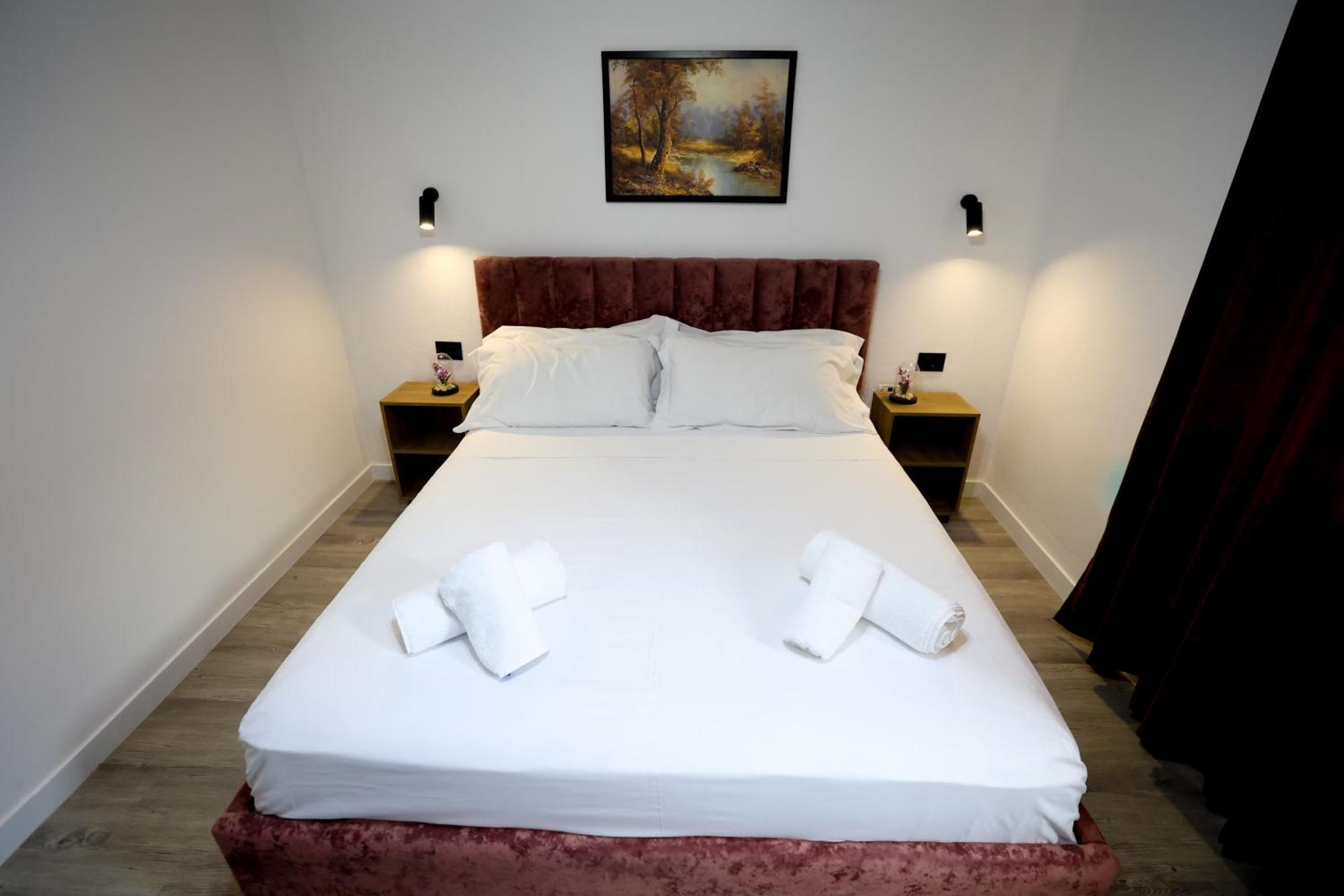 Vila Alizee Hotel Tirana Exterior photo